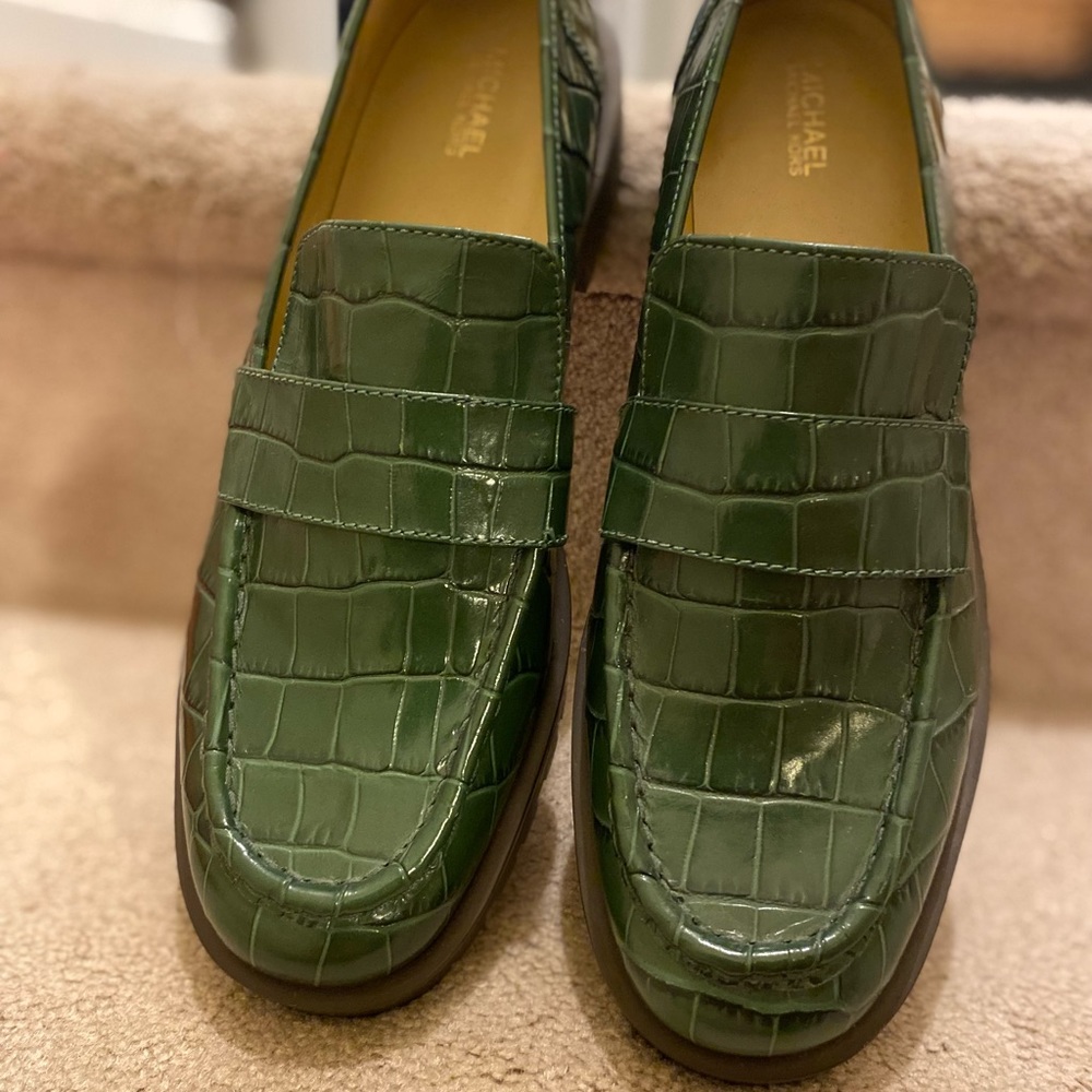 MK Loafers - Picture 3 of 8